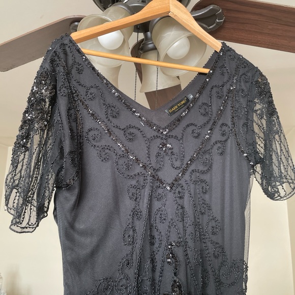 Black sequins detailed dress with fringes at the bottom - Picture 4 of 4